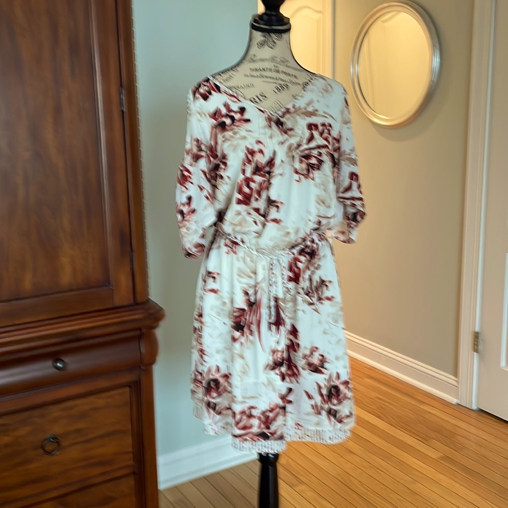 Cold shoulder print dress